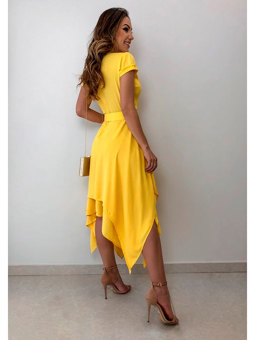 vestido de crepe amarelo