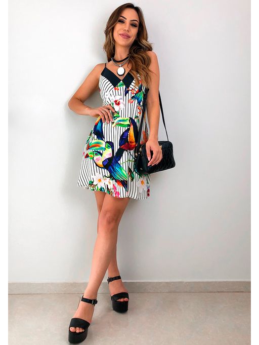 vestido curto delicado