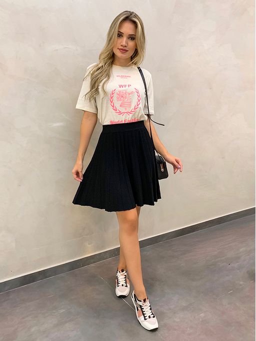saia tricot preta