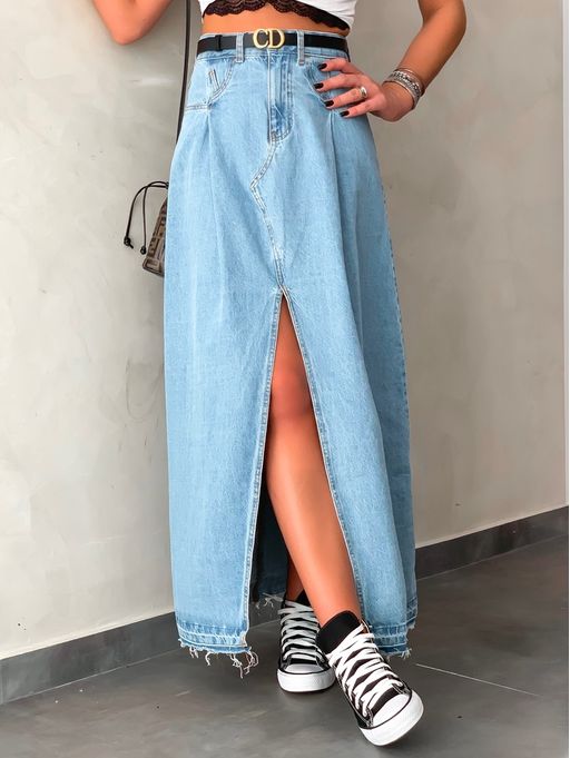 saia jeans longa feita de calça