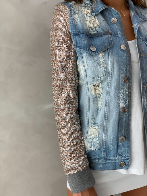 jaqueta jeans com manga de paete