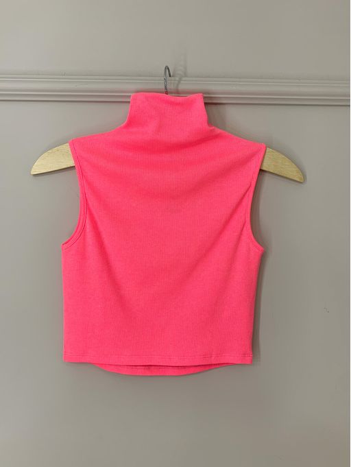 blusa rosa fluor